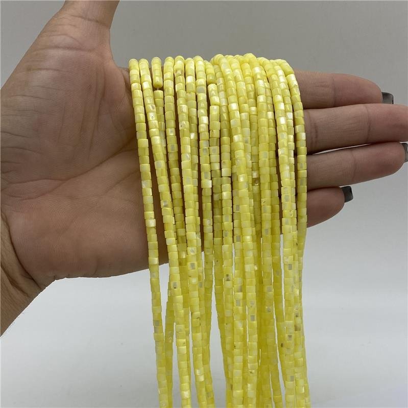 FIO DE MADREPEROLA AMARELO RONDEL LISO 3X4MM