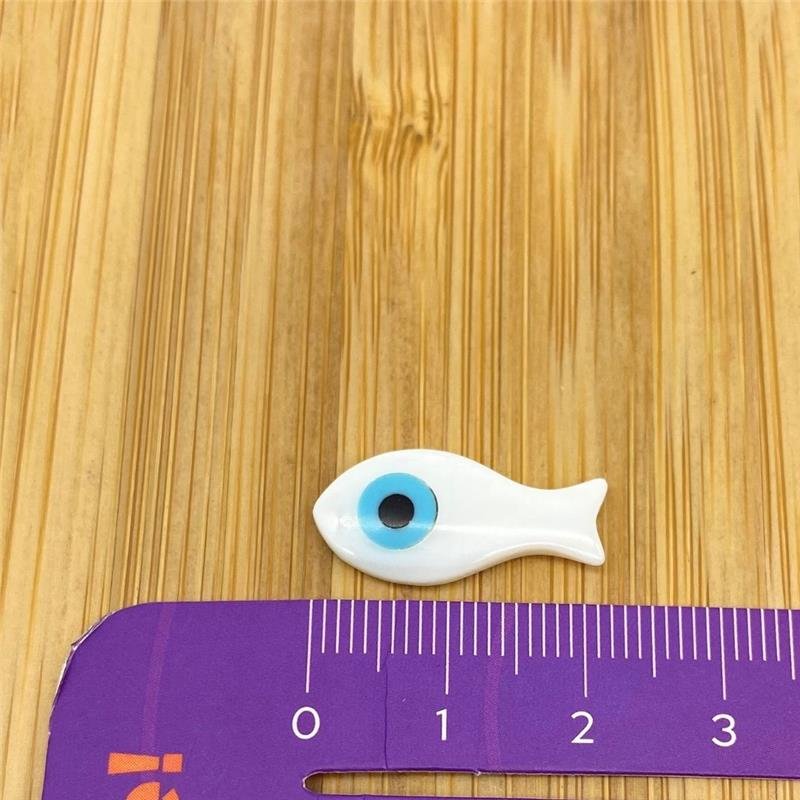 OLHO GREGO 8X15MM PEIXE FURO HORIZONTAL