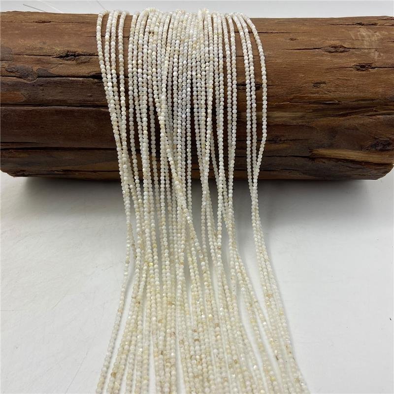 FIO DE PEDRA MADREPEROLA BRANCA BOLA LISA 2MM