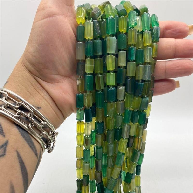 FIO DE AGATA VERDE CUBO FACETADO 8X14MM