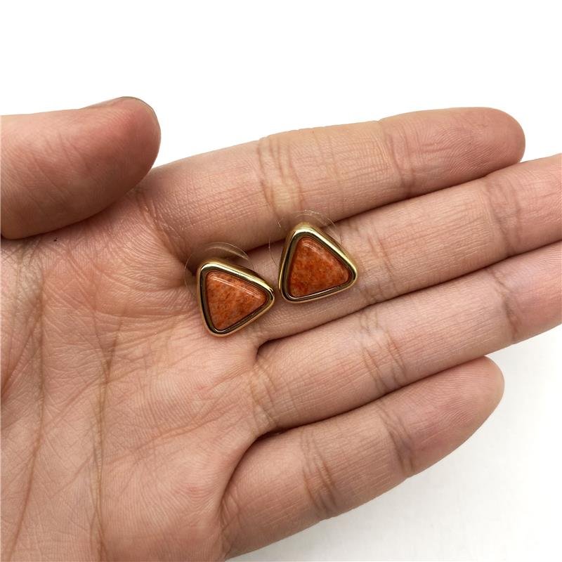BRINCO JASPE CORAL TRIANGULO
