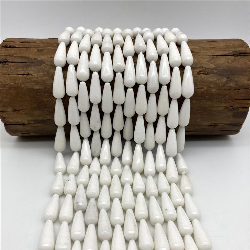 FIO DE PEDRA JADE BRANCO GOTA 10X25MM